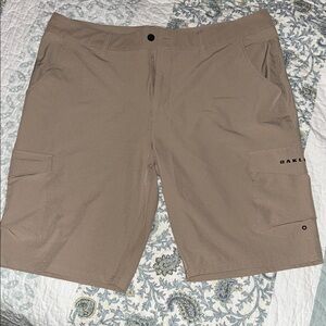 Oakley Tan Cargo Shorts Lightweight Outdoor